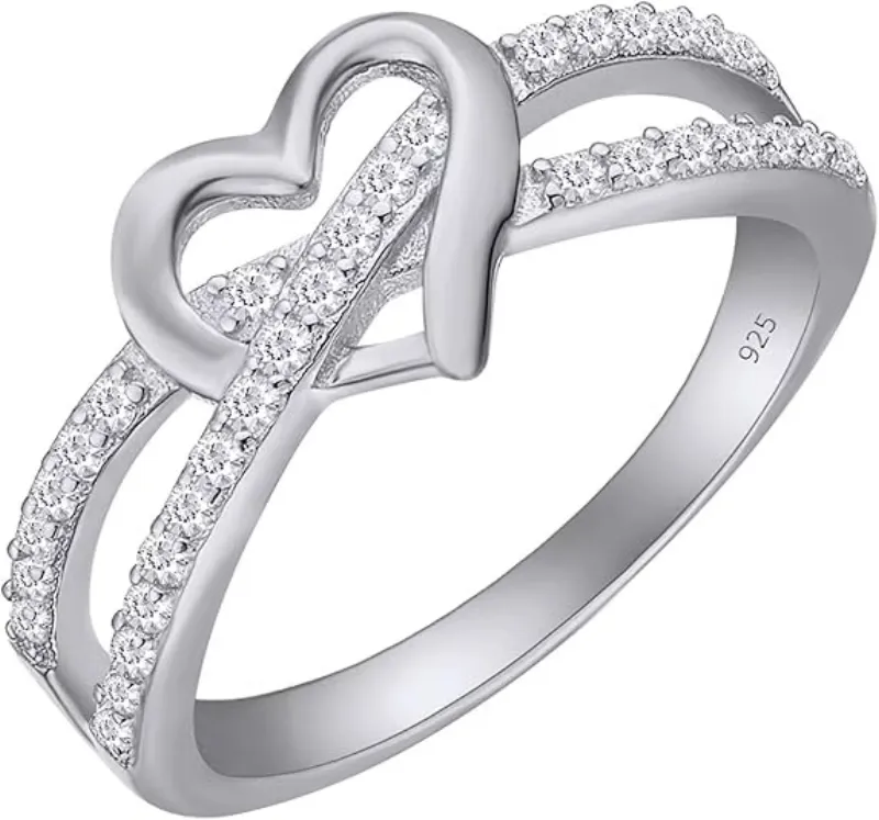 Beautiful silver heart ring from the collection